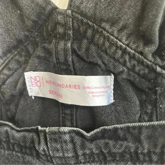 NOBO size 3/5 Juniors black denim overall shorts. GUC. Fits size 14/16 as well - Picture 3 of 8